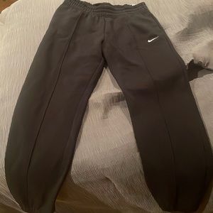 Black Nike sweatpants